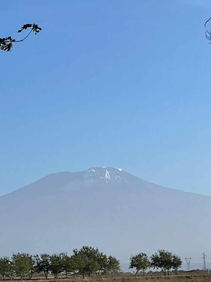 Boma la Ngombe Evelina Houseホステル エクステリア 写真
