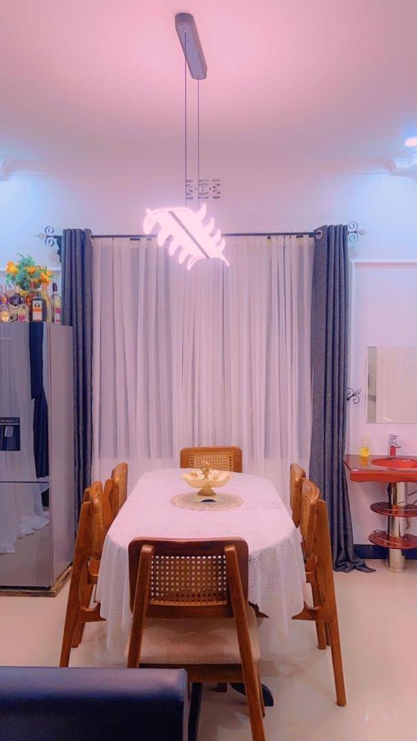 Boma la Ngombe Evelina Houseホステル エクステリア 写真